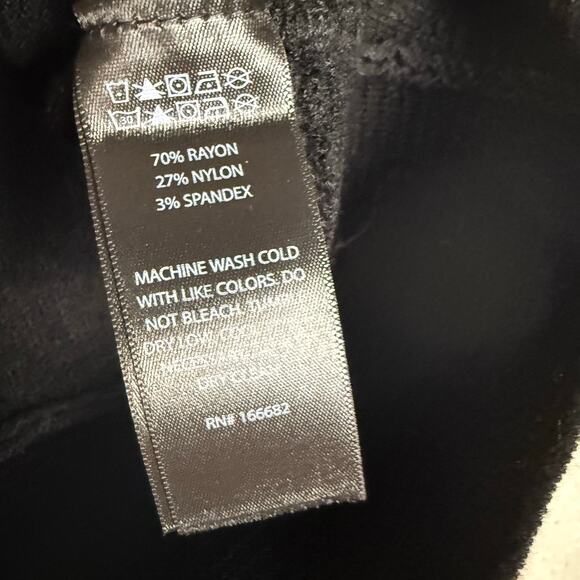 House of Harlow 1960 Revolve Black Ribbed Knit Deep V-Neck Cropped Tank Top XS - Picture 5 of 6